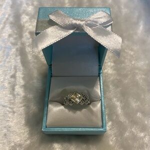 ☘️Elegant Silver Faux Diamond Ring